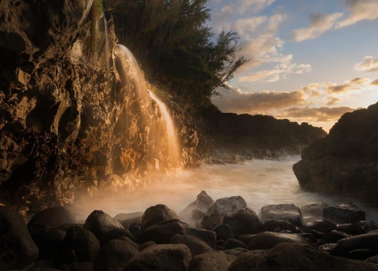 Hidden Waterfalls and Scenic Day Hikes on the Oregon Coast: A Local’s Guide to Misty Magic