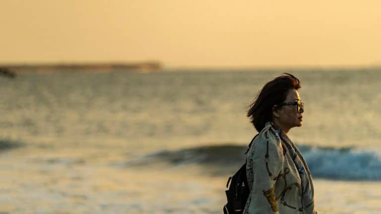 Shh… 11 Quiet Oregon Coast Beaches for Solo Time and Soul-Soothing Strolls 🏖️🤫