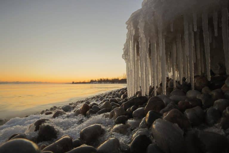 Shhh… 9 Secret Winter Beaches on the Oregon Coast for Peaceful Retreats ❄️🤫