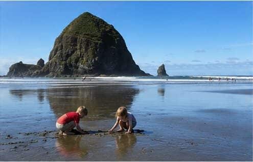 Cannon Beach Haystack Rock